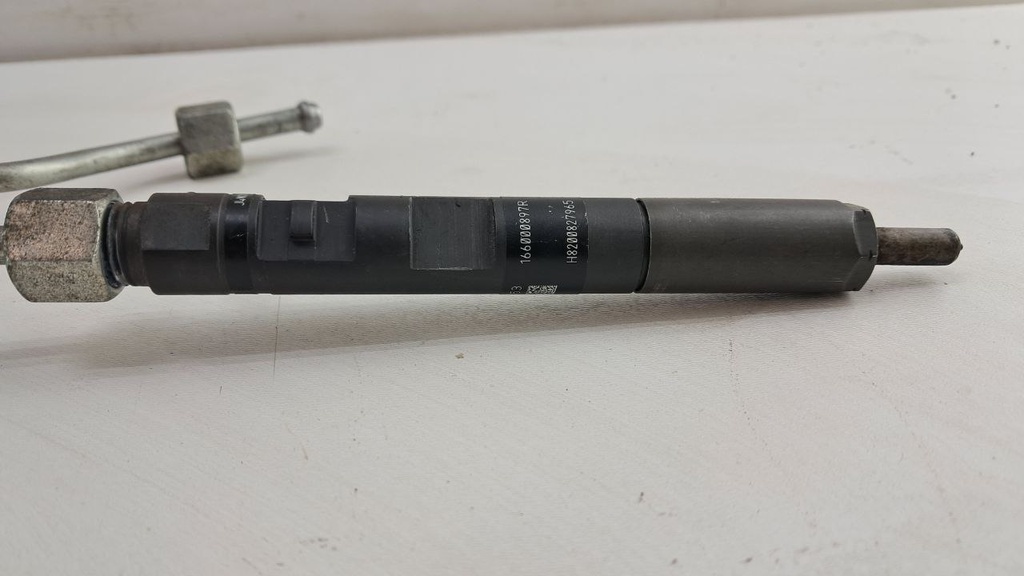 8200827965 166000897_3