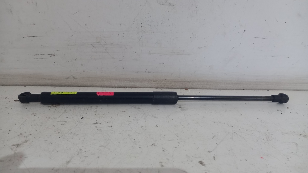 Амортизатор капота BMW 3 E90 E91 2009-2012 гг 51237060550