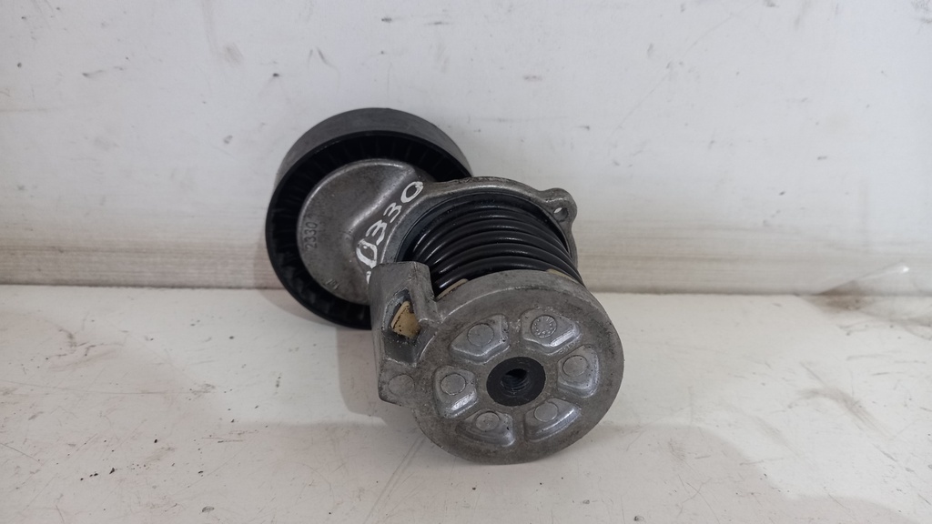 Натягувач ременя Audi A4 B6 1.9 TDI 950330