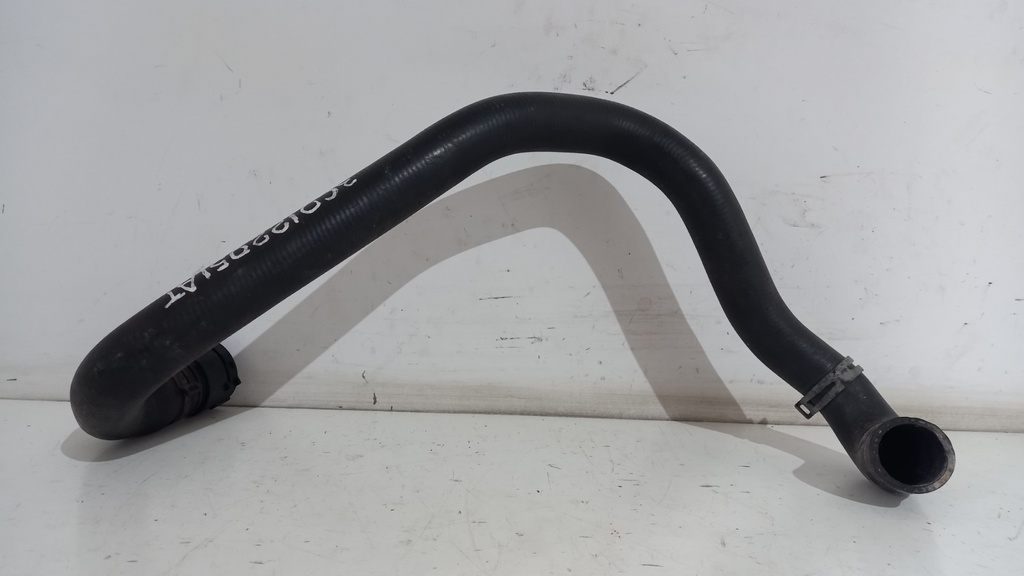 Патрубок Volkswagen Passat B6 2.0 TDI 2010 рр 3C0122051AT