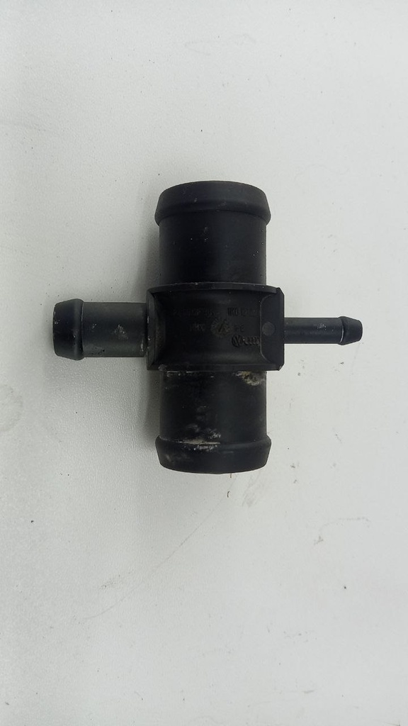 Фланец системы охлаждения Volkswagen Passat B7 2.0 TDI 2013  1K0121087E