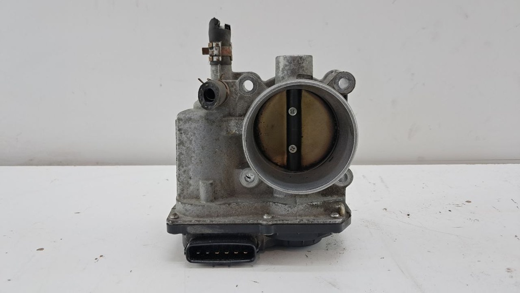 Дросельна заслінка Toyota Corolla 120 1.6 2203037010