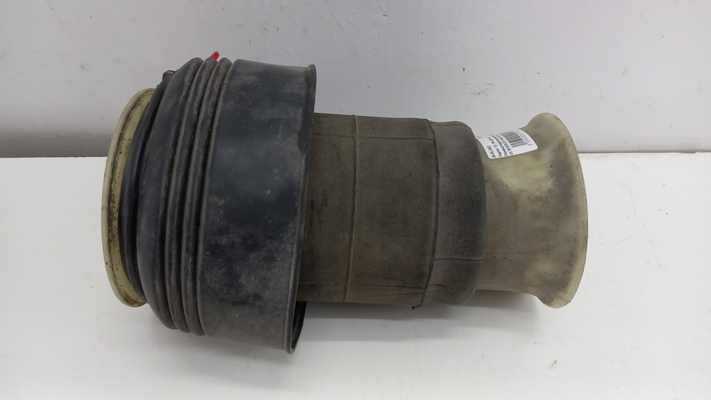 Пневмоподушка задня права BMW X5 X6 E70 E71 2007-2013 рр 37126790079