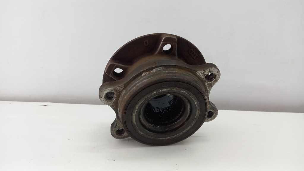 Ступиця передня Audi A6 C7 2011 4G0407615