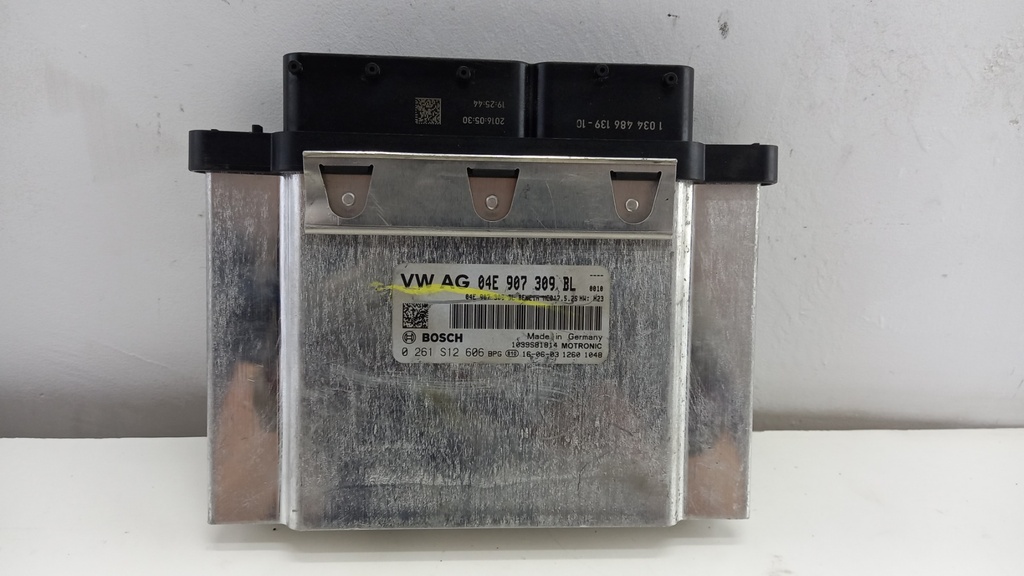 Блок керування двигуном Volkswagen Caddy IV 1.4 TSI 2016 04E907309BL