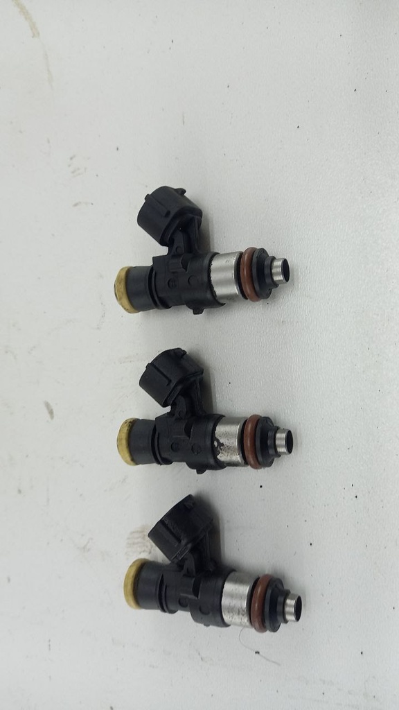 Форсунки Volkswagen Caddy 2.0i 2008 06G906039A