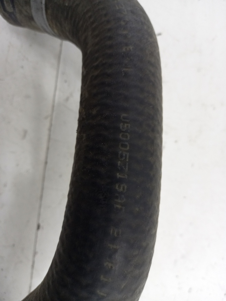 Патрубок системи охолодження Chrysler Voyager 2.8 CRD 2008-2013 рр 05005318AB