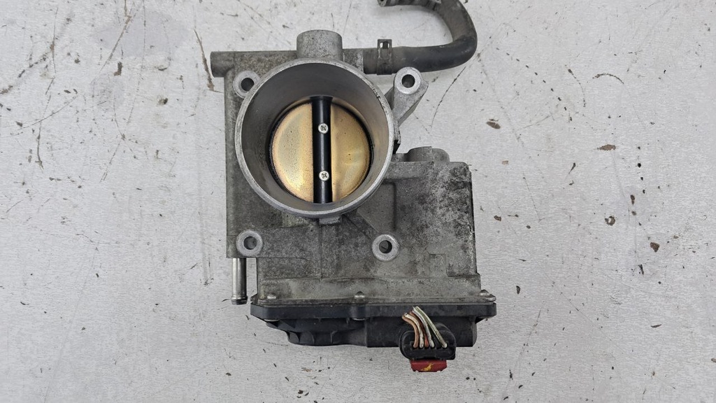 Дросельна заслінка Mazda 3 2.0 16V 2009-2013 L3R413640