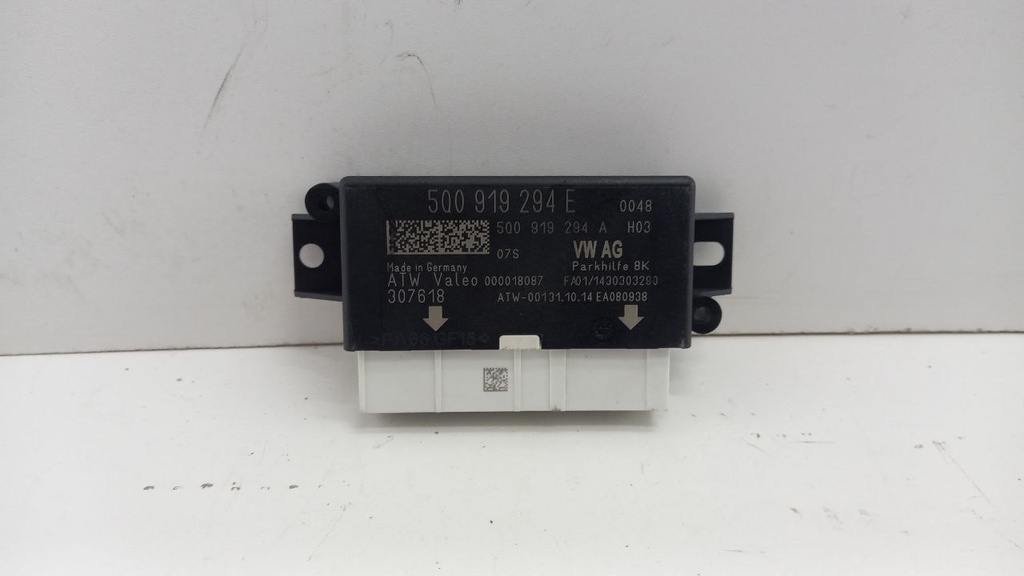 Блок управління парктрониками Volkswagen Passat B8 2016 5Q0919294E