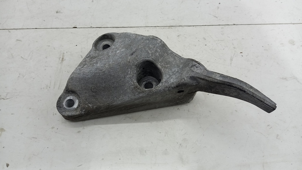Кронштейн двигуна Opel Astra J 1.7 CDTI 2010-2015 рр. 13248509