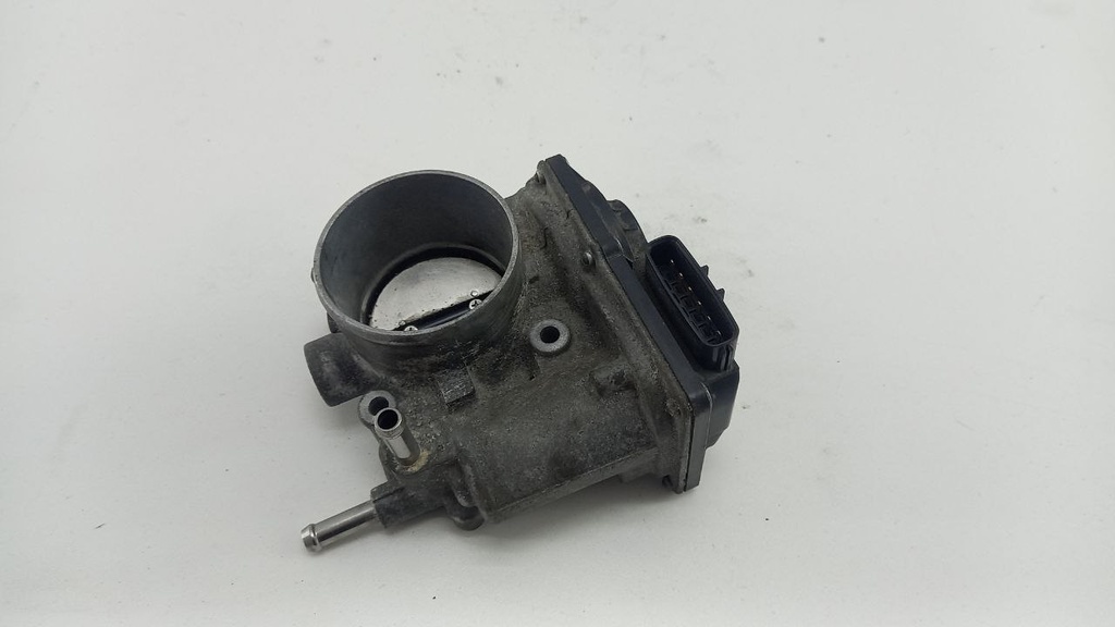 Дроссельная заслонка Toyota Corolla Auris 1.6 1.8 2014 220300T050