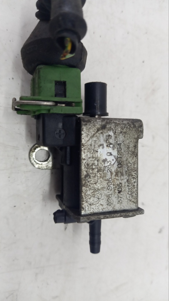 Клапан коллектора Audi A6 C5 1.8T 2006 028906283Q