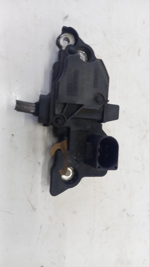 Регулятор генератора Volkswagen Skoda Audi F00M145385