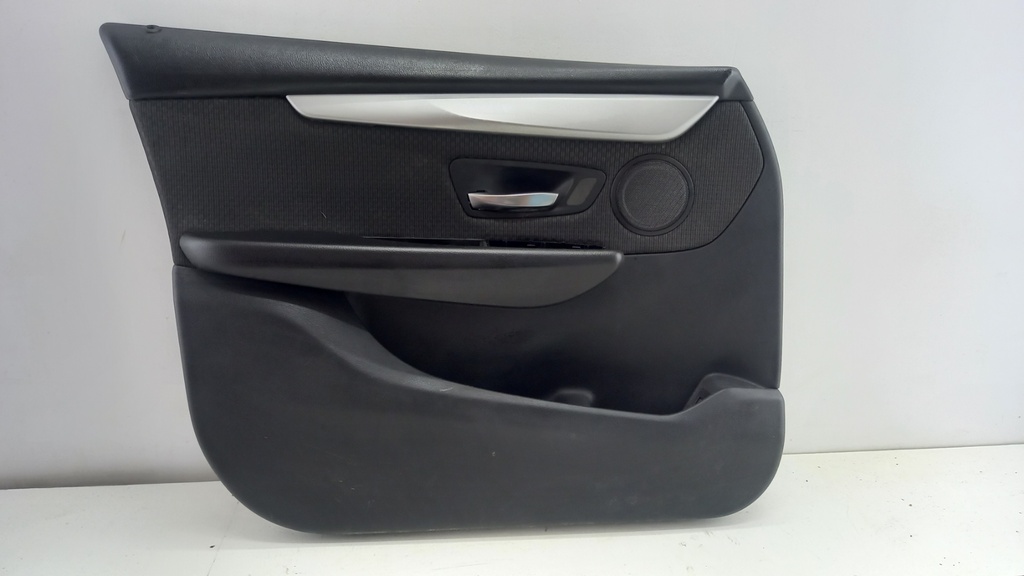 Обшивка передней левой двери BMW 2 Active Tourer F45 2015  2446805