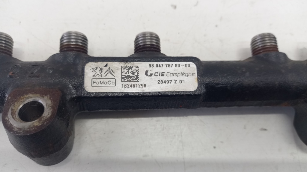 Топливная рампа Citroen Berlingo 1.6HDI 2008 гг 9804776780