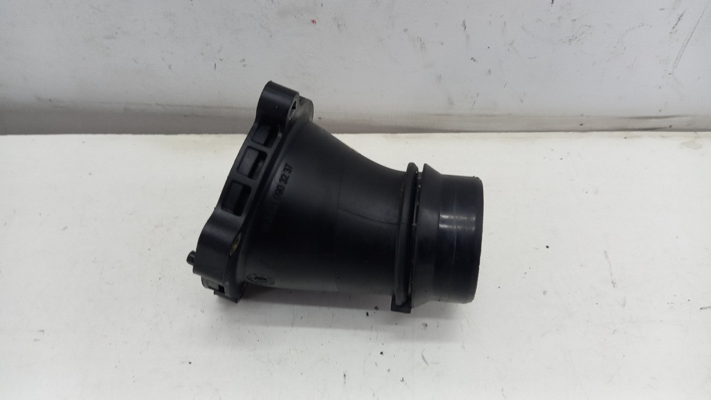 Патрубок повітряний Mercedes B-class W246 2.2 CDI 2012 рр. A6510903237