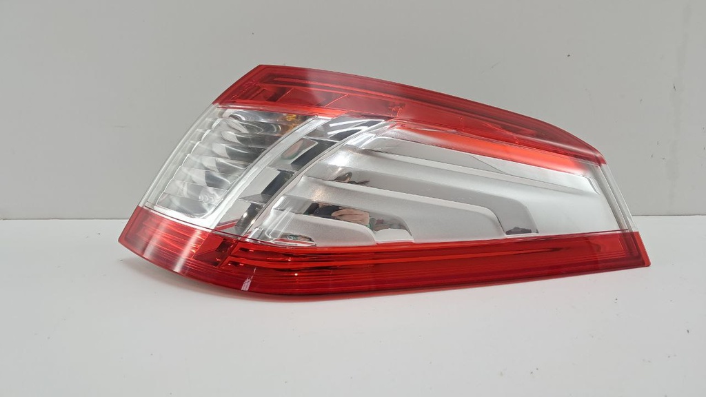 Ліхтар задній правий Peugeot 508 2012 9686779680