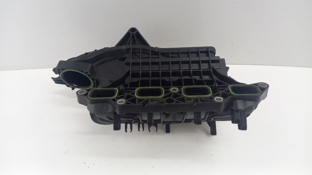 Коллектор Volkswagen Passat B6 Golf 1.4 TSI 2010 03C129711AD