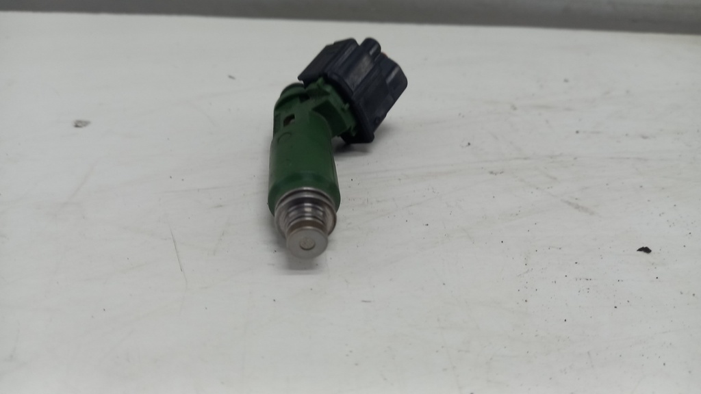 Форсунки Toyota Avensis T25 1.8 2003-2009 2325022040