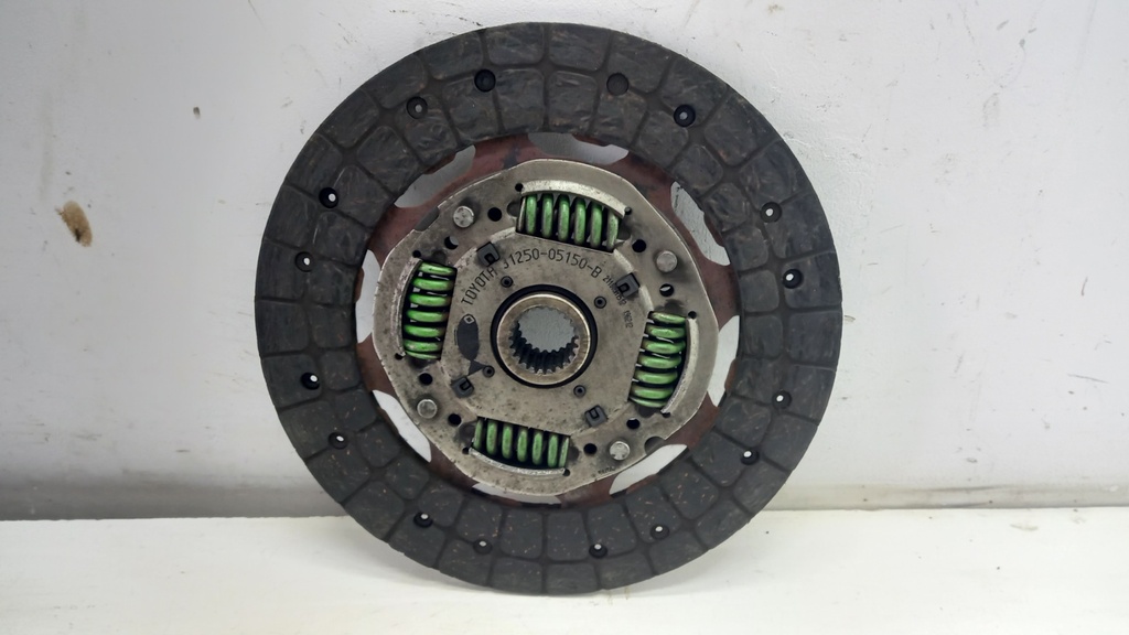 Диск сцепления Toyota Avensis III 1.6 1.8 2009  3125005150
