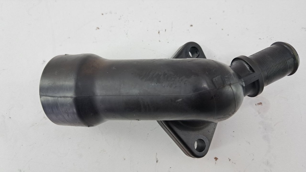 Фланець системи охолодження Ford Mondeo IV 2.0 tdci 2007-2015 9646559580