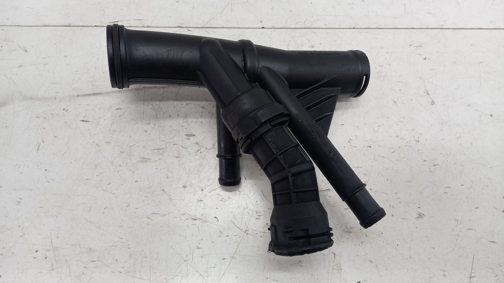 Корпус термостата Volkswagen Tiguan 2.0 TDI 2019 рр 04L121071E