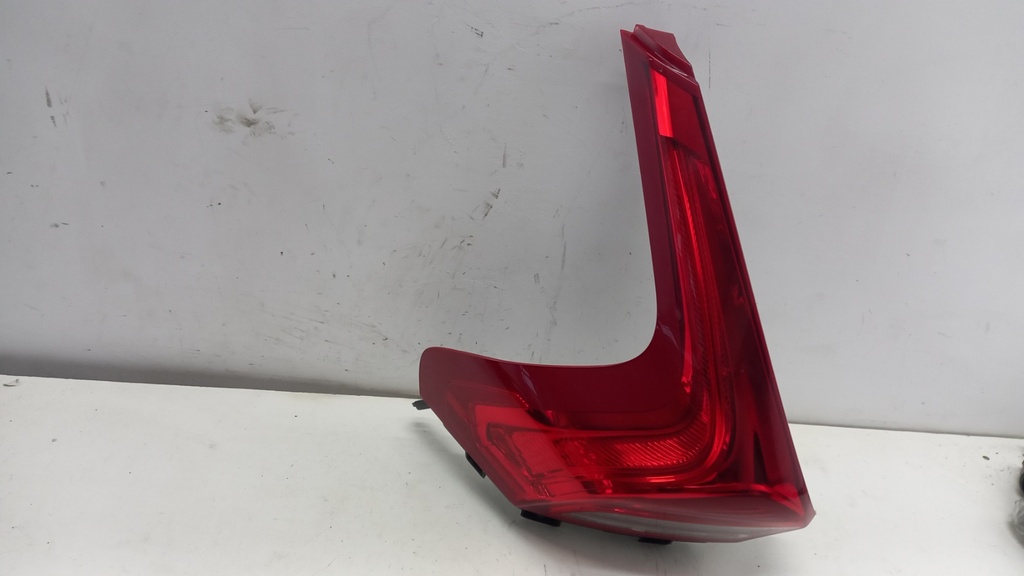 Ліхтар задній лівий Volvo V40 P1 2013-2021 31395478