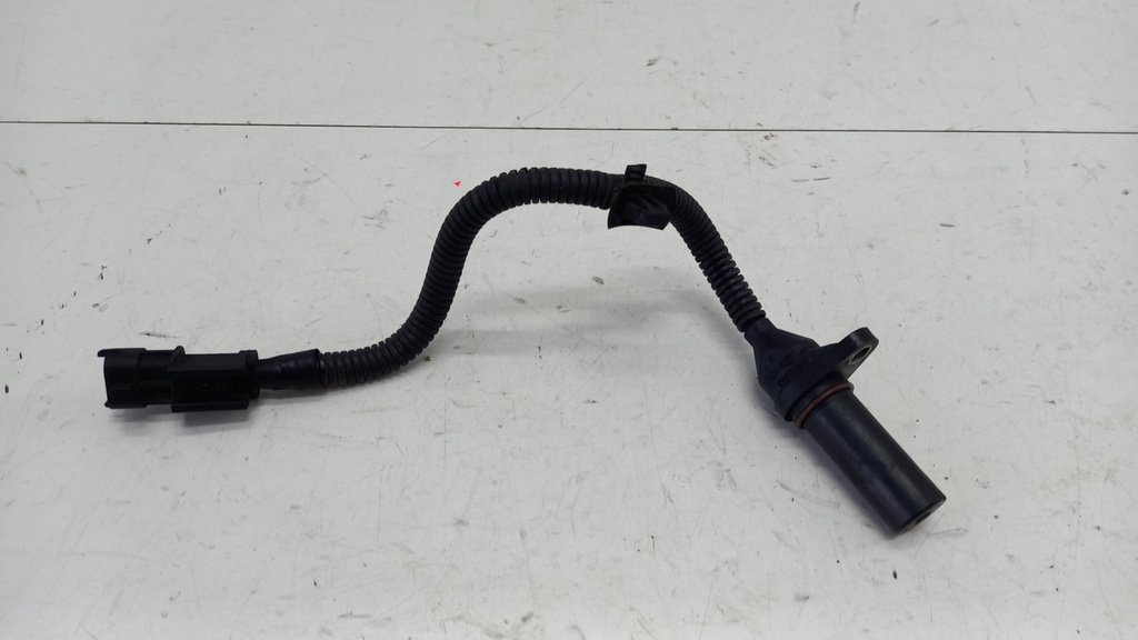 Датчик положения коленвала Hyundai Tucson 2008 391802B000