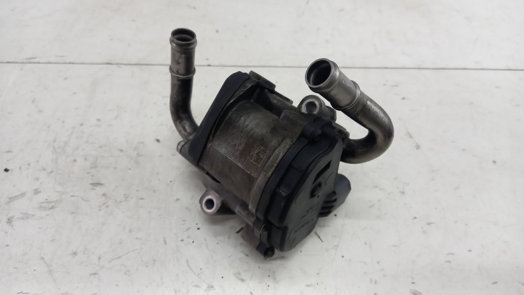 Клапан EGR Volkswagen Tiguan 2.0 TDI 2019 04L131501R