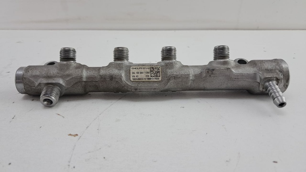 Топливная рампа Volkswagen Tiguan 2.0 2019 гг 04L089H