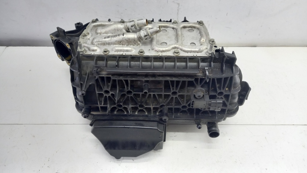 Колектор Ford Kuga 2 1.5 ecoboost 2015 рр DS7G9424CF