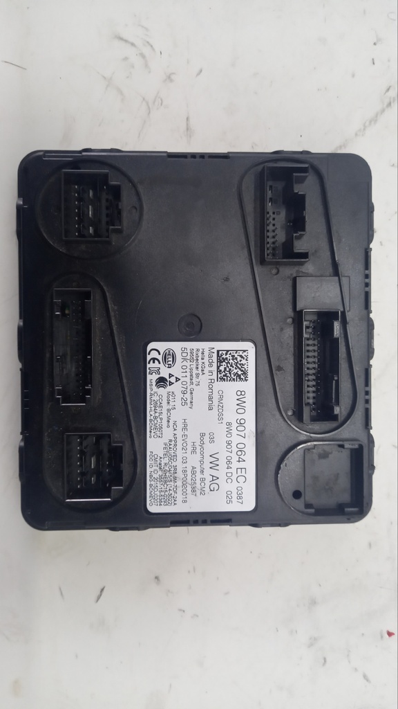Блок комфорта Audi A4 B9 2019  8W0907064EC