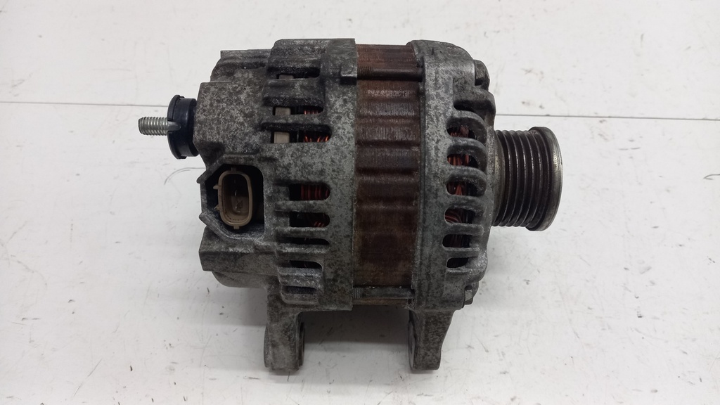 Генератор Nissan Qashqai X-Trail 2.0i 2013 23100JD200