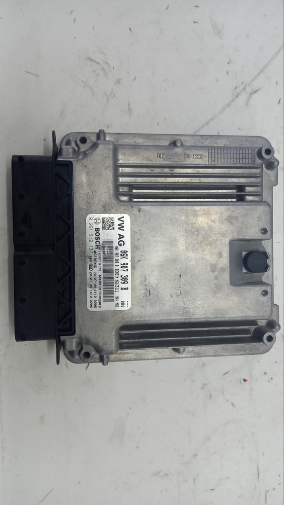 Блок керування двигуном Volkswagen Polo VI 6 2.0TFSI 2019 06K907309B