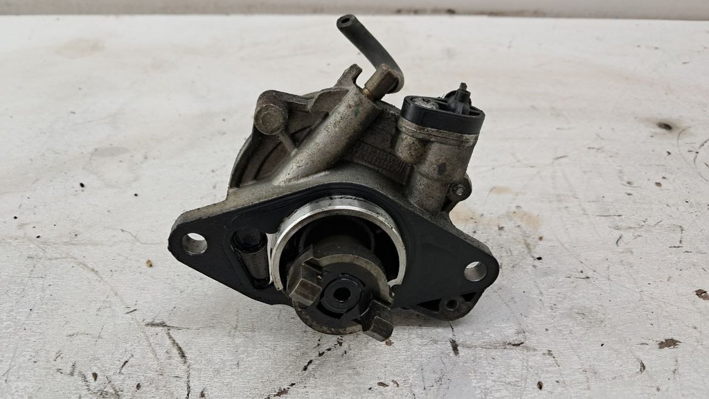 Вакуумний насос Fiat Fiorino 1.3MJet 2014 рр. 55221036