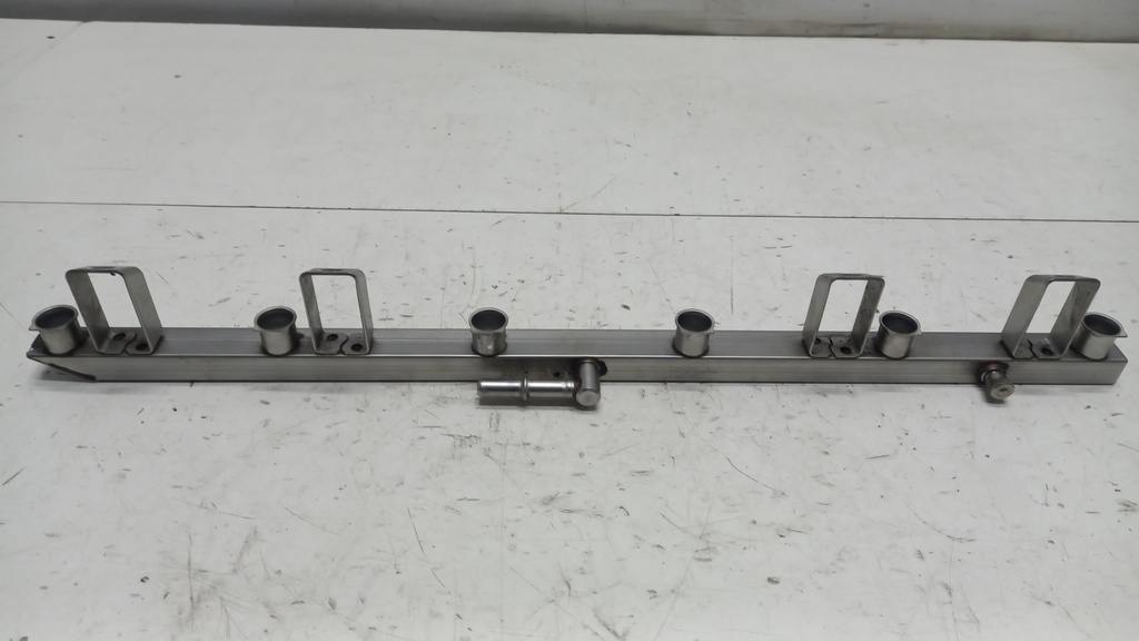 Паливна рампа BMW 3 E90 325i 2.5 b 2010 рр 7542070