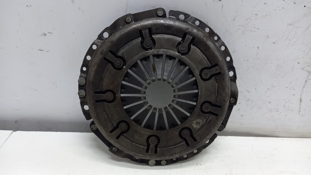 Корзина сцепления Audi A5 1.8 TFSI 2011-2016  0B1141117E