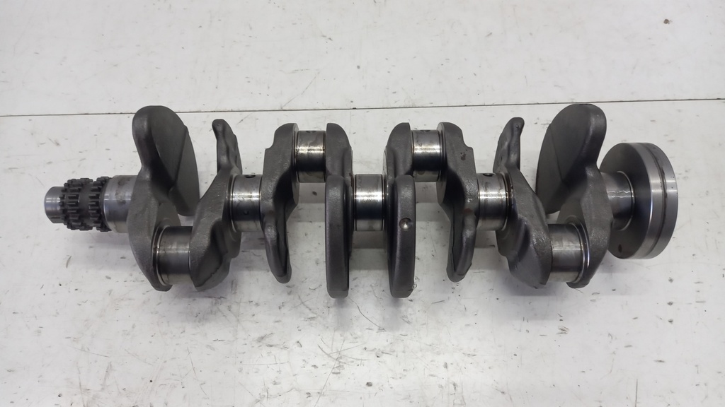 Коленвал Mercedes A-Class W177 1.3i 2018 A2820310001