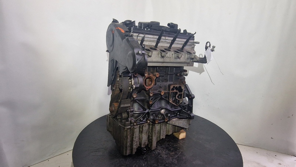 Двигатель Audi Q5 2.0 TDI 2010 гг CAG