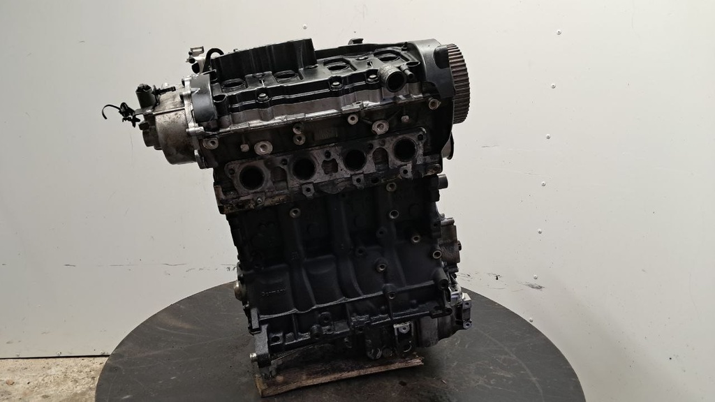 Двигатель Audi A4 B7 2.0 TFSI 2006 BWE