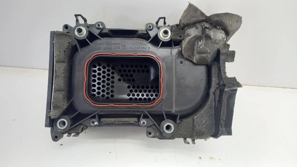 Корпус компресора Volkswagen Golf 5 Touran 1.4 TSI 03C103502K