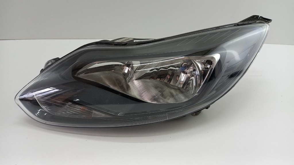 Фара левая Ford Focus III 2011-2018 BM5113W030CL