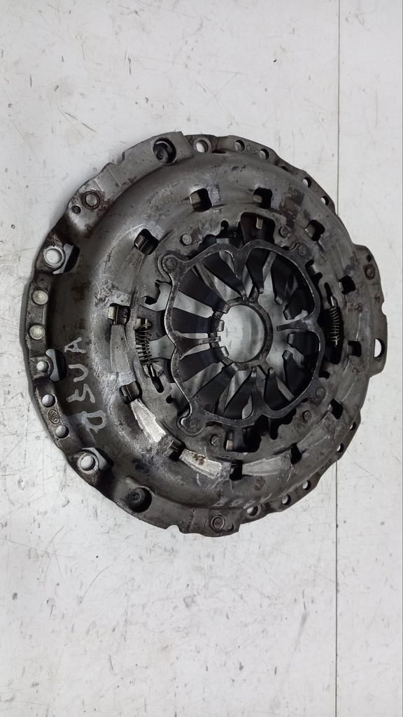 Корзина сцепления Audi Q5 A4 B8 2.0TDI 16V 2015  0B2141117A