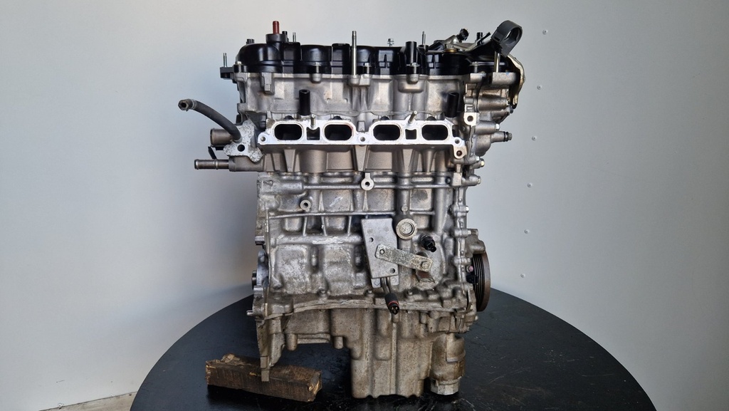 Двигатель Toyota Corolla 1.5 16v VVTI 2017 гг 2NR-FKE