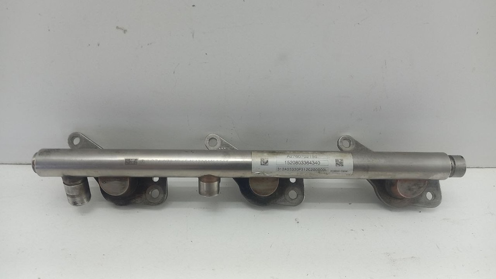 Паливна рампа Mercedes-Benz C 3.0 2015 рр. A2760702195