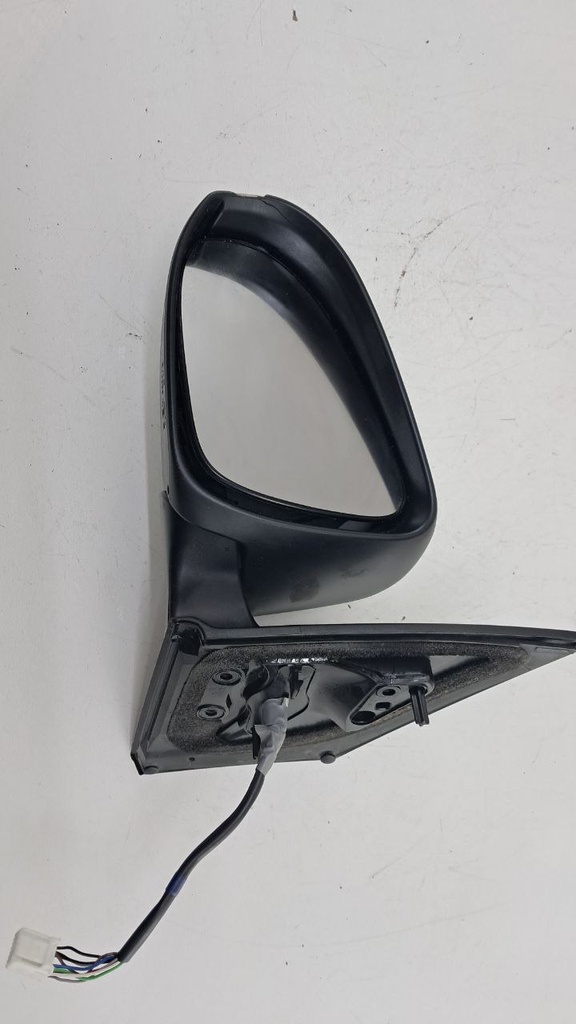 Дзеркало праве Toyota Auris E180 7pin 2012-2018 E11026983