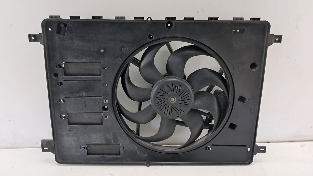 Вентилятор Volvo S60 II V60 2010-2013 6G918C607MG  31293778