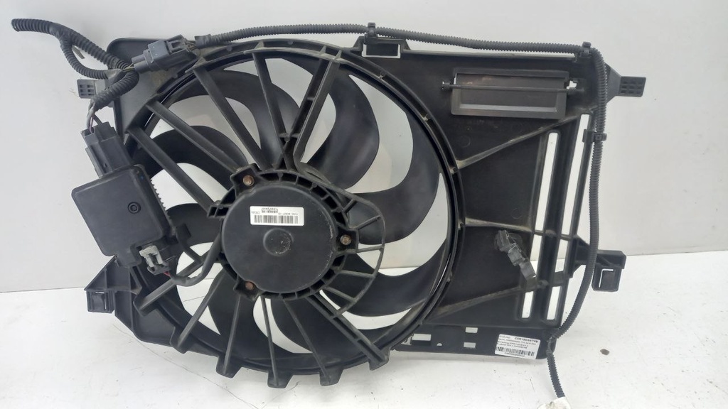 Вентилятор FORD FOCUS III 1.0 EcoBoost 2016 CV618C607VB