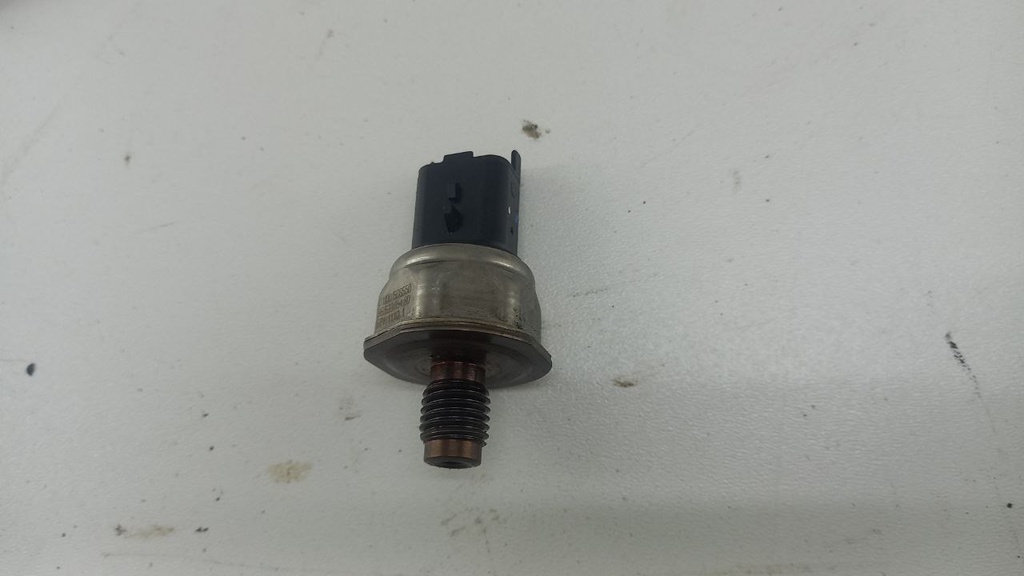 Датчик давления топлива Ford Mondeo IV MK4 Kuga 2.0 TDCI 2007-2014 9663305480