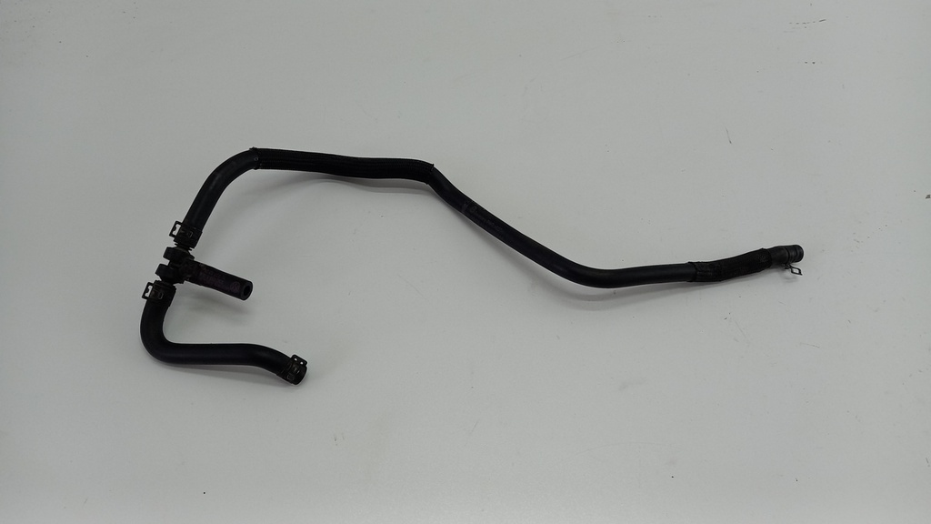 Трубка паливна Volkswagen Golf 5 1.4 TSI 2006 рр 03C133518AS